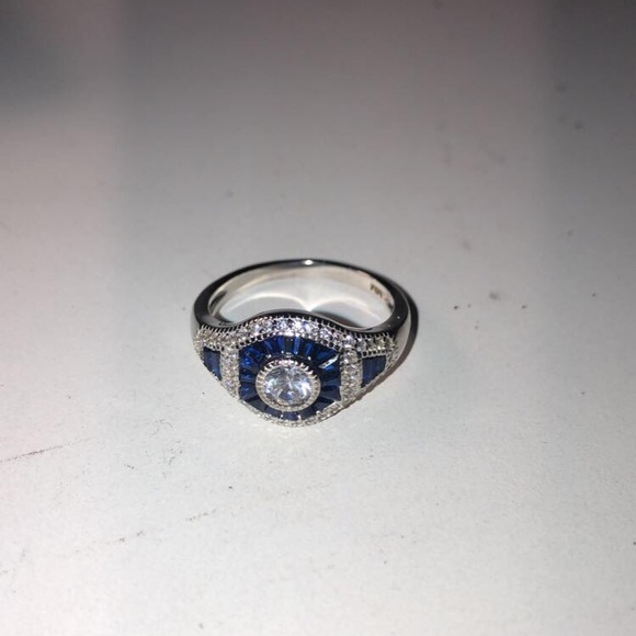 ring size 9 - Picture 1 of 3